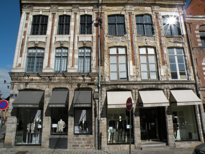  Place Louise de Bettignies